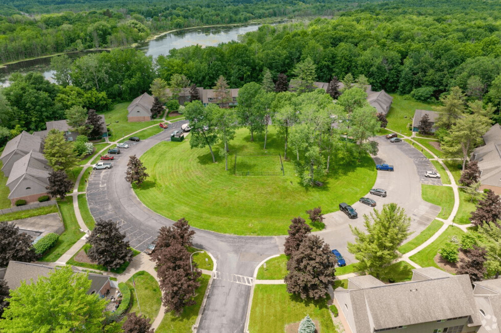 Fulton Apartment: 2 Meadowbrook Circle