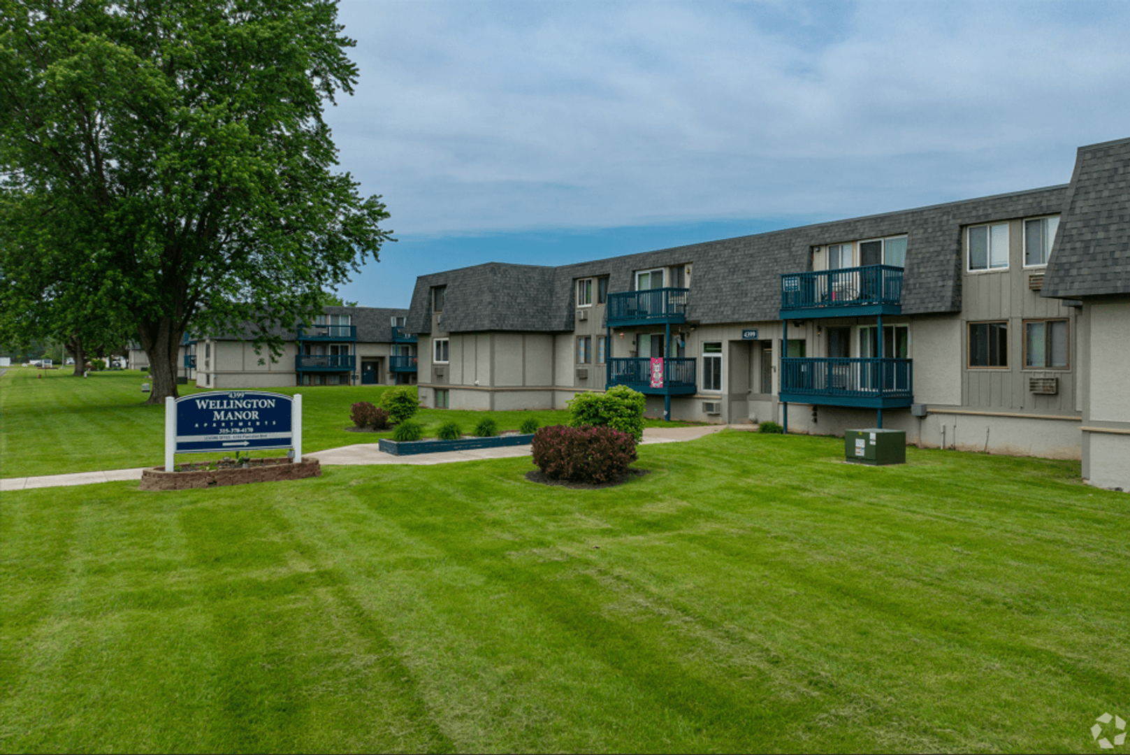 Liverpool Apartment: 4399 Owen Honors Blvd Apt. 23
