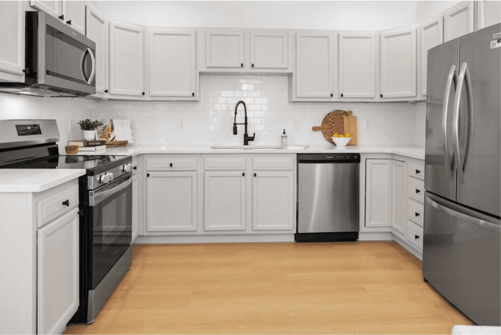 North Syracuse Apartment: 436-438 S Main St