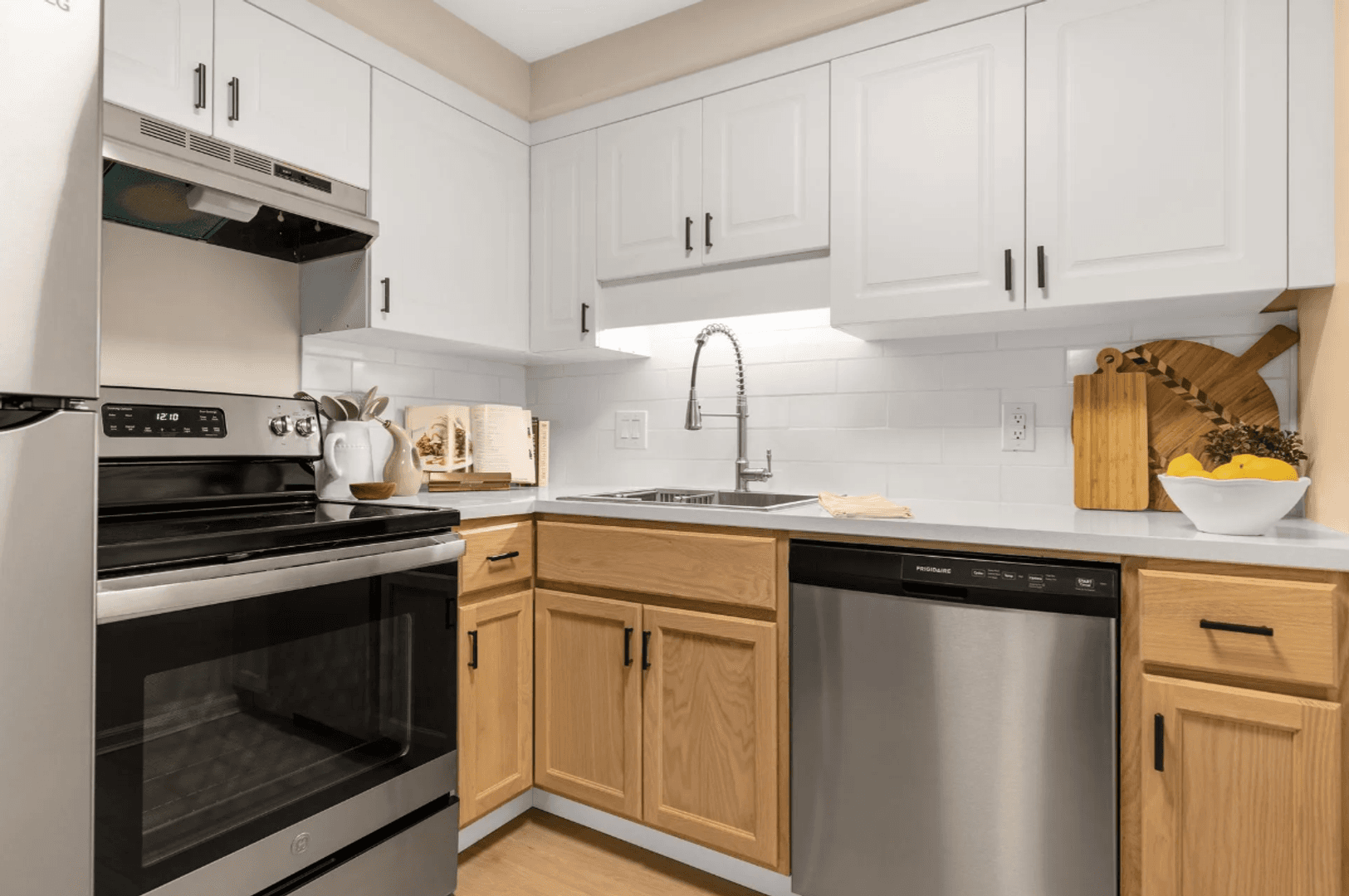 Liverpool Apartment: 7300 Cedar Post Rd