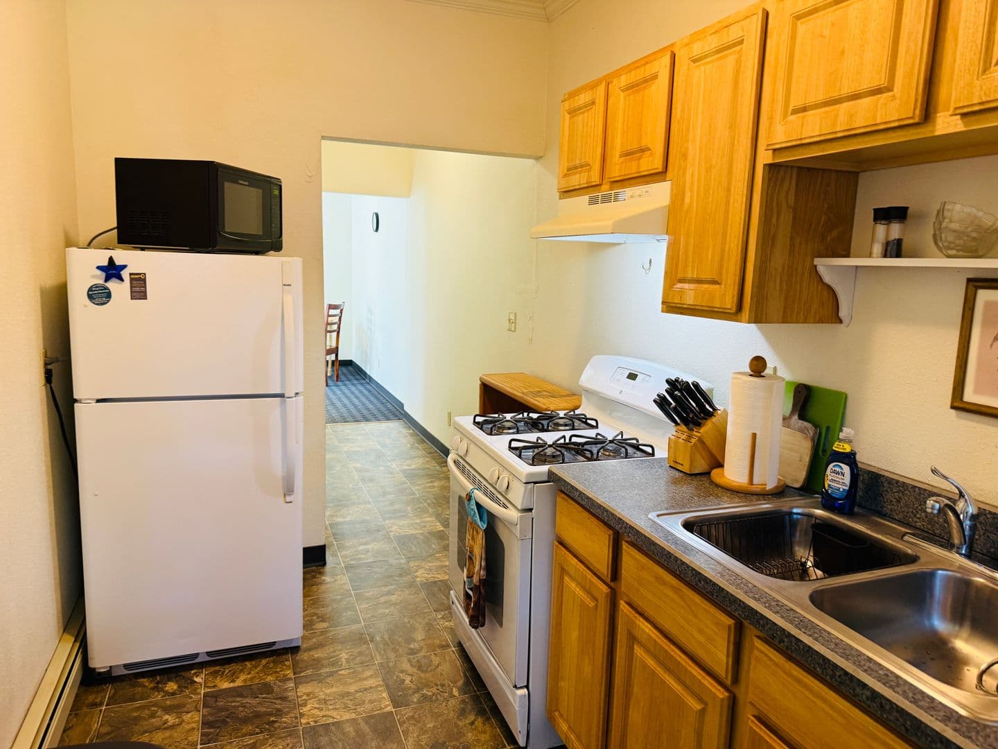 Billings Apartment: 3404 2nd Ave. N. #6