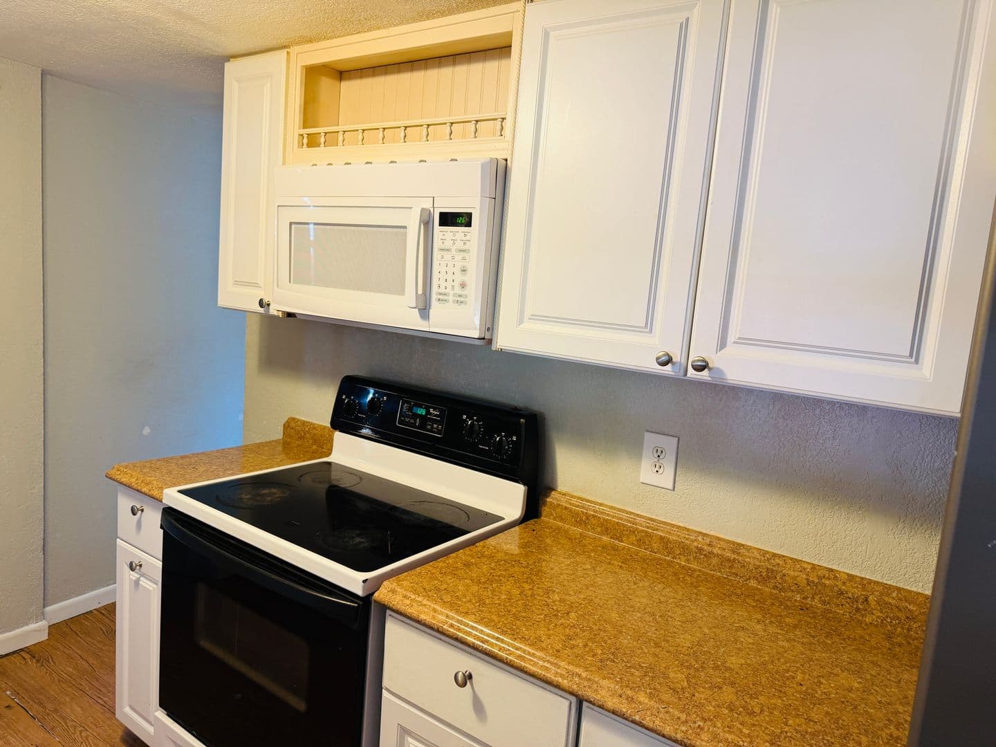 Billings Apartment: 1006 Howard Ave.
