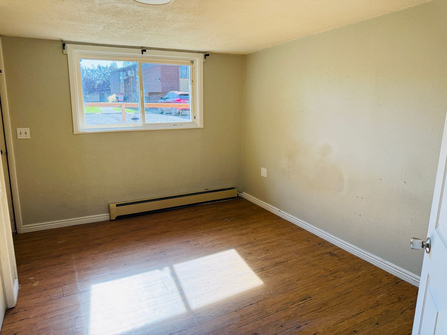 Billings Apartment: 1006 Howard Ave.