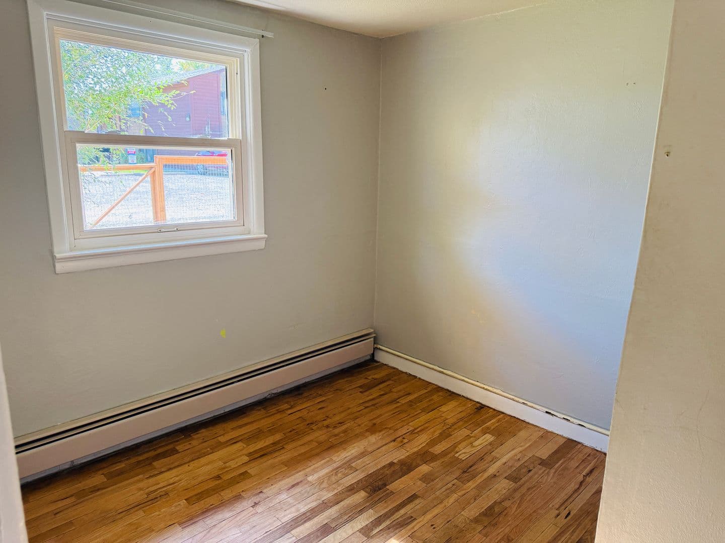 Billings Apartment: 1006 Howard Ave.
