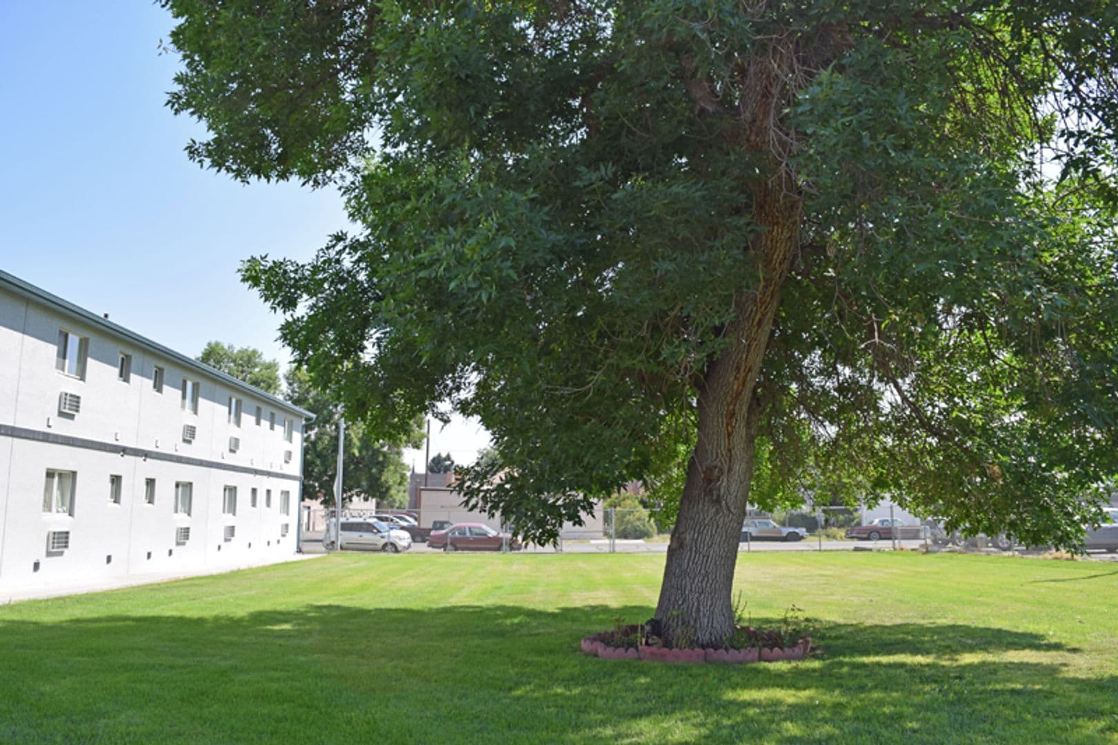 Billings Apartment: 3404 2nd Ave. N. #26