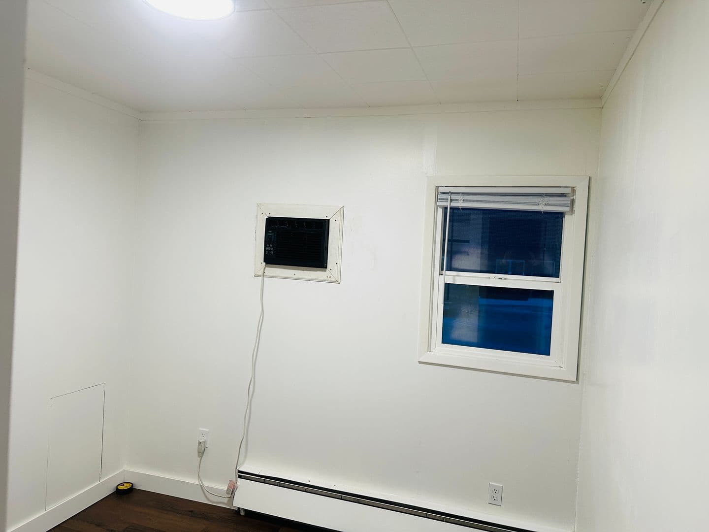 Laurel Apartment: 711 E. Main St. #5