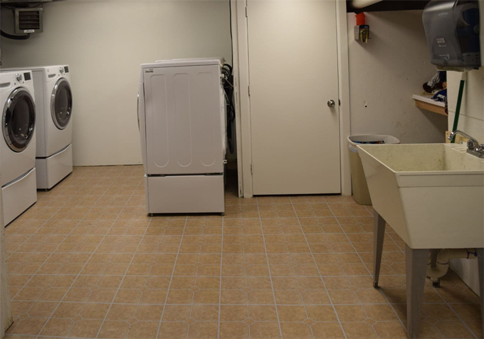 Billings Apartment: 3404 2nd Ave. N. #26