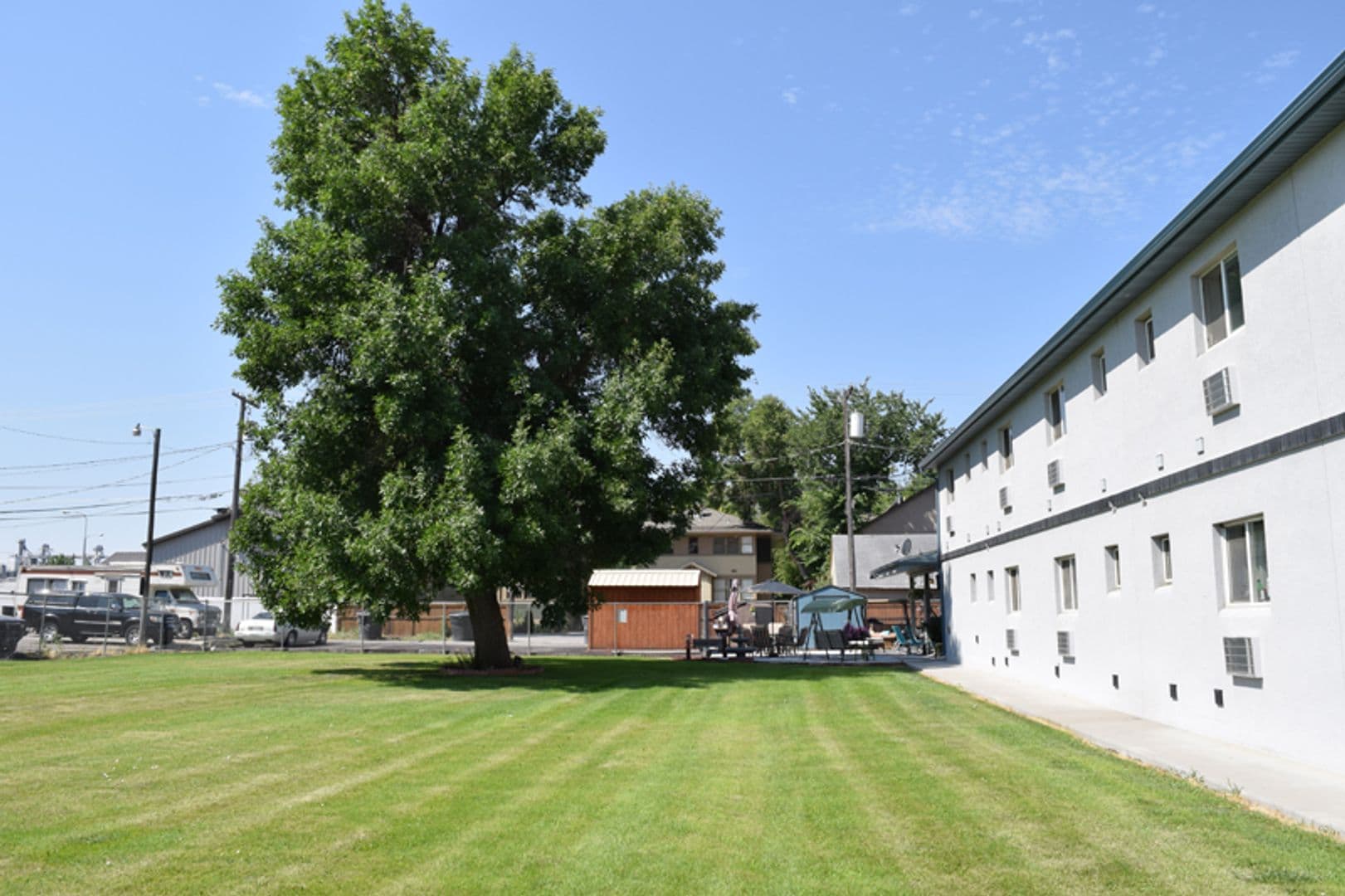 Billings Apartment: 3404 2nd Ave. N. #26