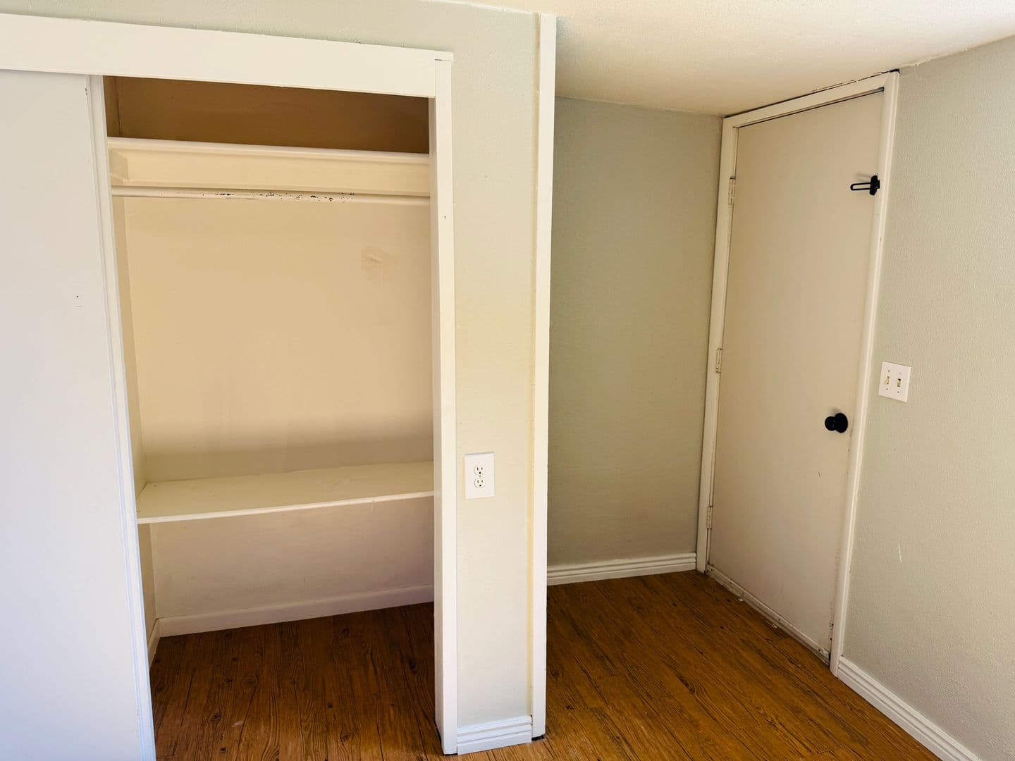 Billings Apartment: 1006 Howard Ave.