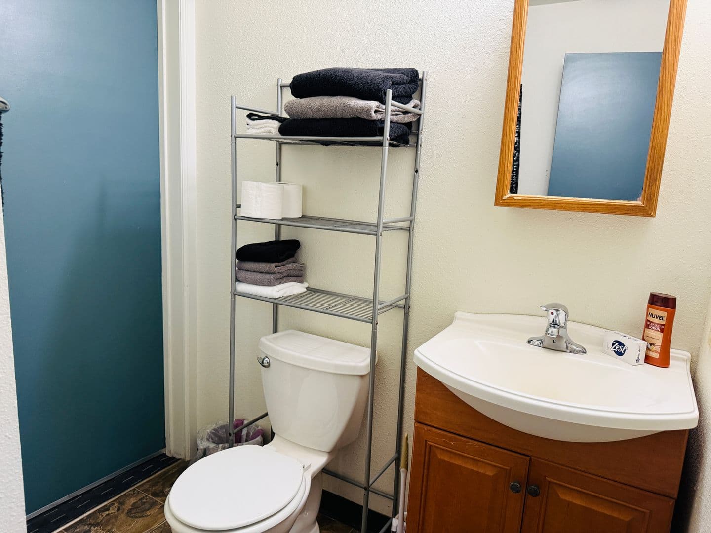 Billings Apartment: 3404 2nd Ave. N. #6