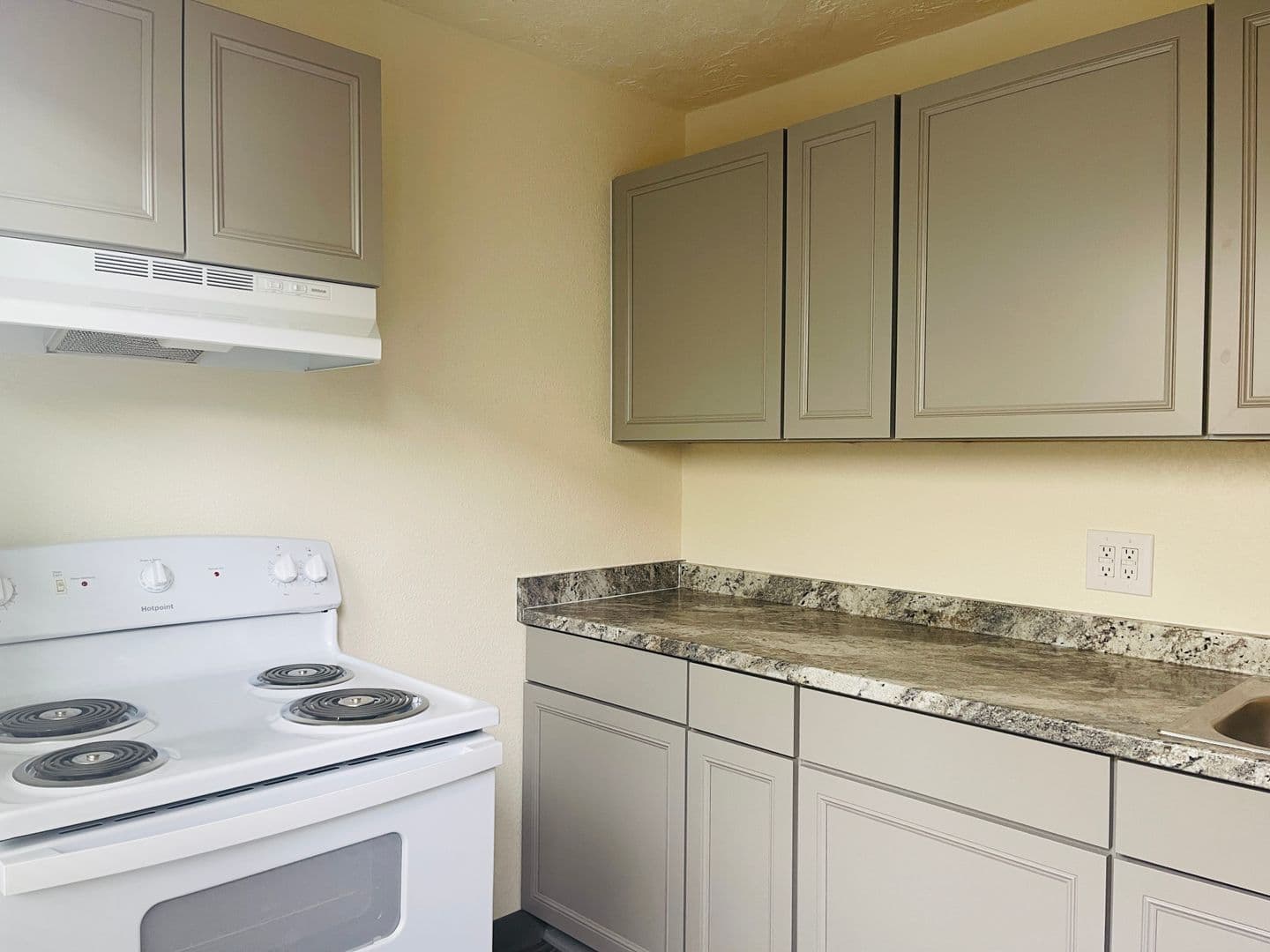 Billings Apartment: 207 North 34th St. #5