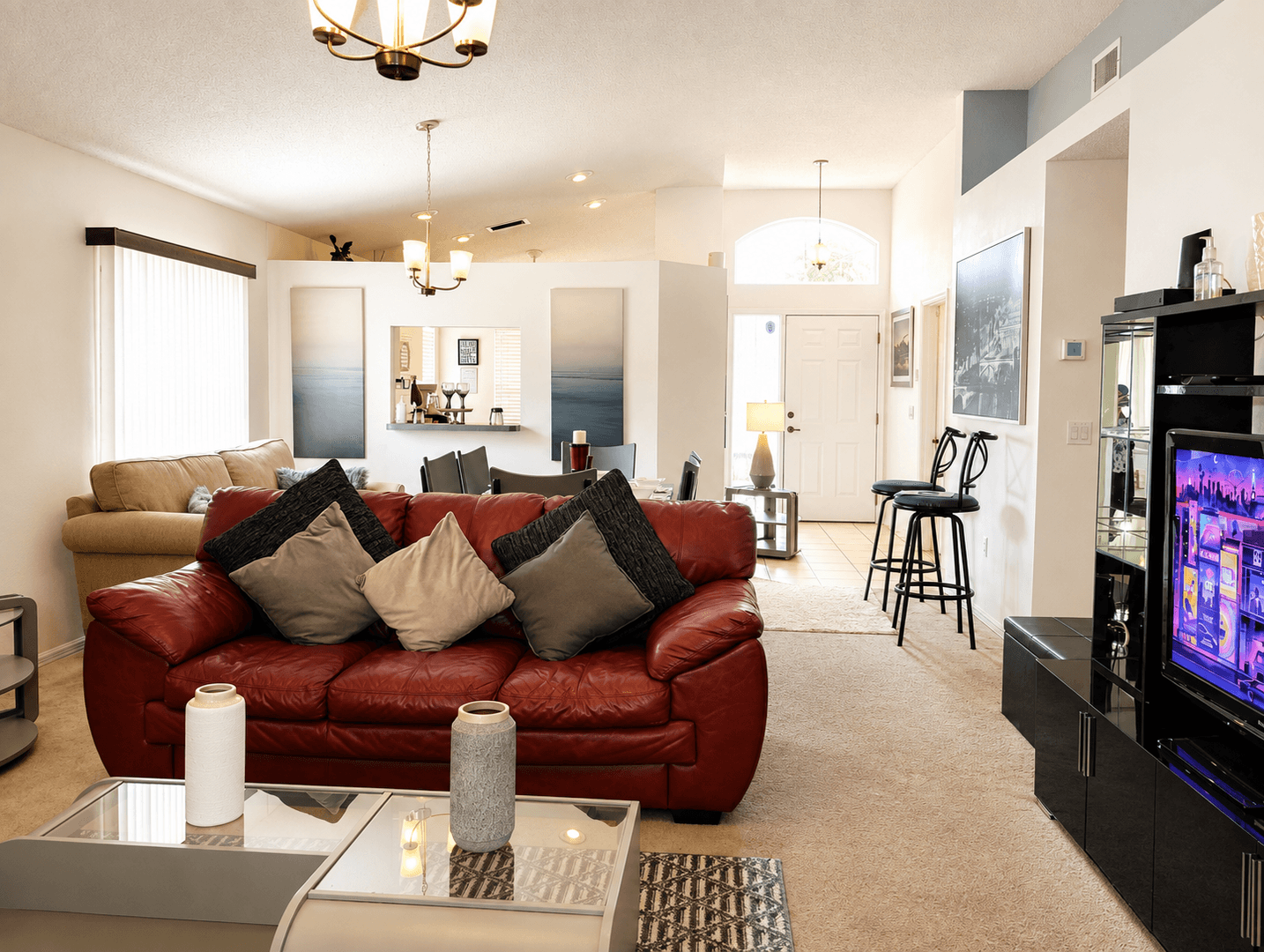 Hudson House: 14144 Whitecap Ave