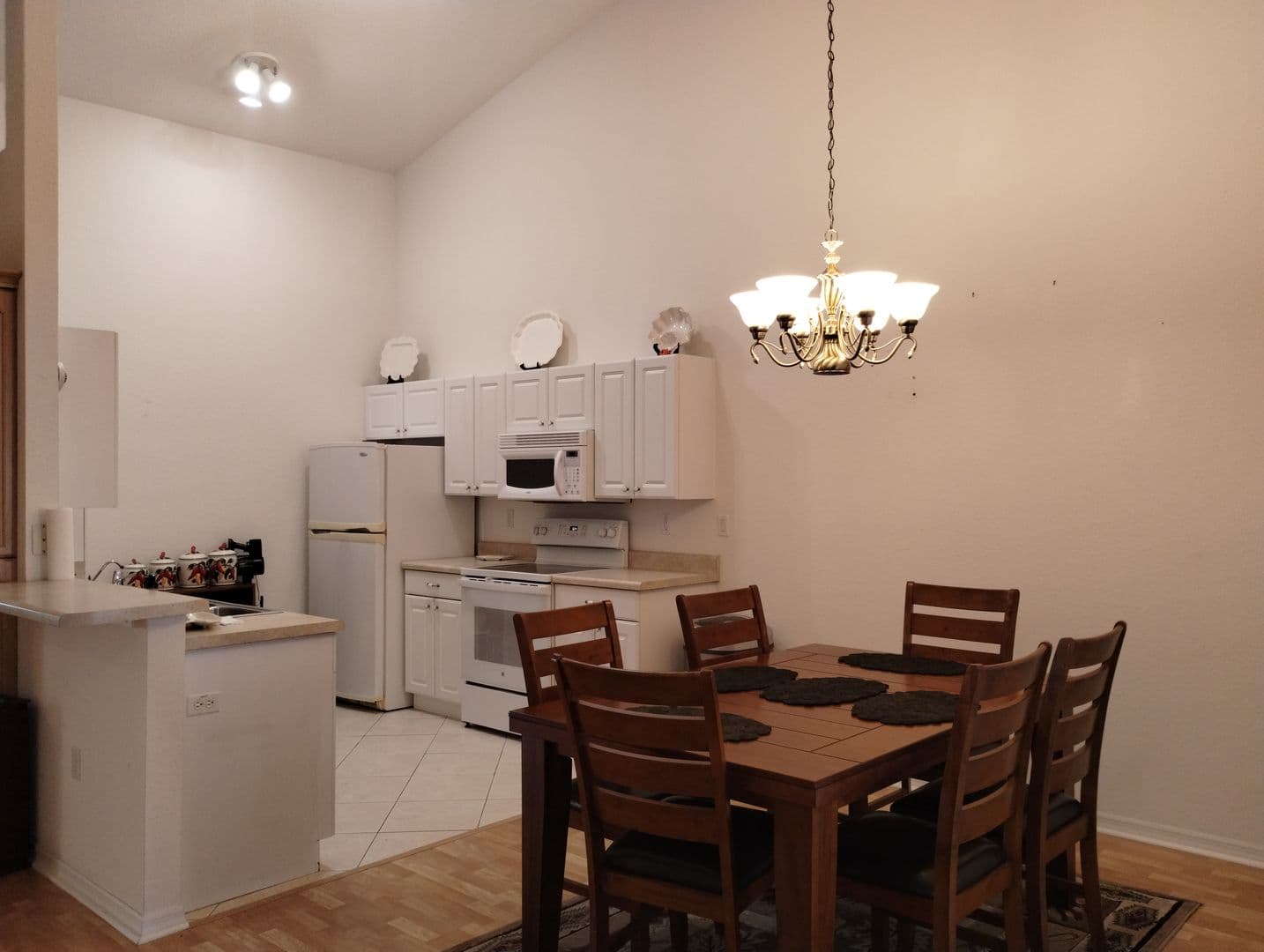 Spring Hill Condo: 10362 Chalmer Street