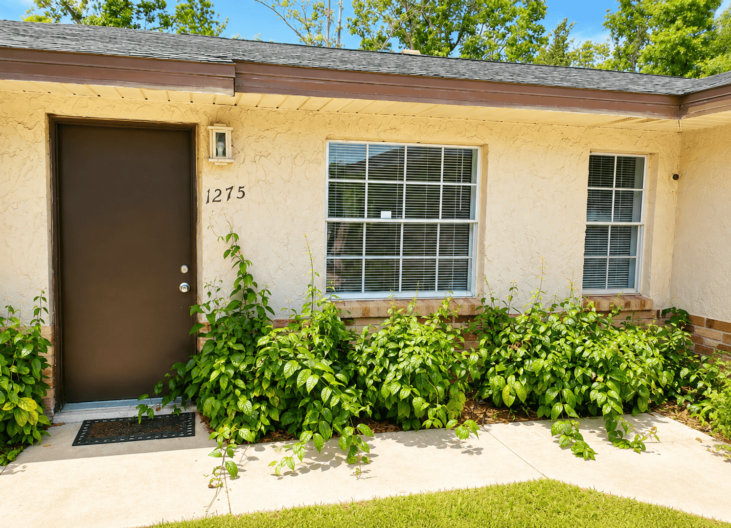 Spring Hill House: 1275 Sylvia Avenue