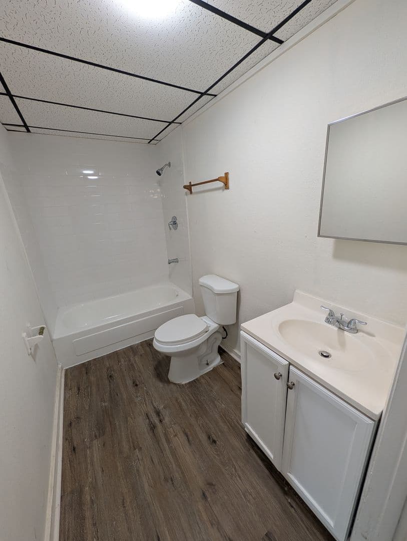 Saint Petersburg House: 230 Mystic Lake Dr North