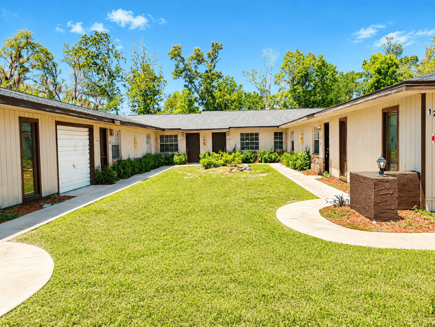 Spring Hill House: 1273 Sylvia Avenue