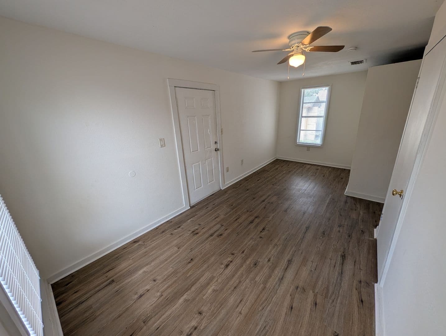 Saint Petersburg House: 230 Mystic Lake Dr North