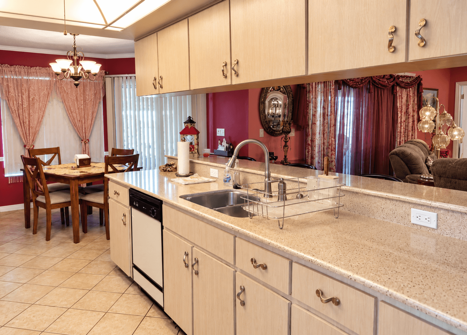 Spring hill House: 3026 Lackland Ave
