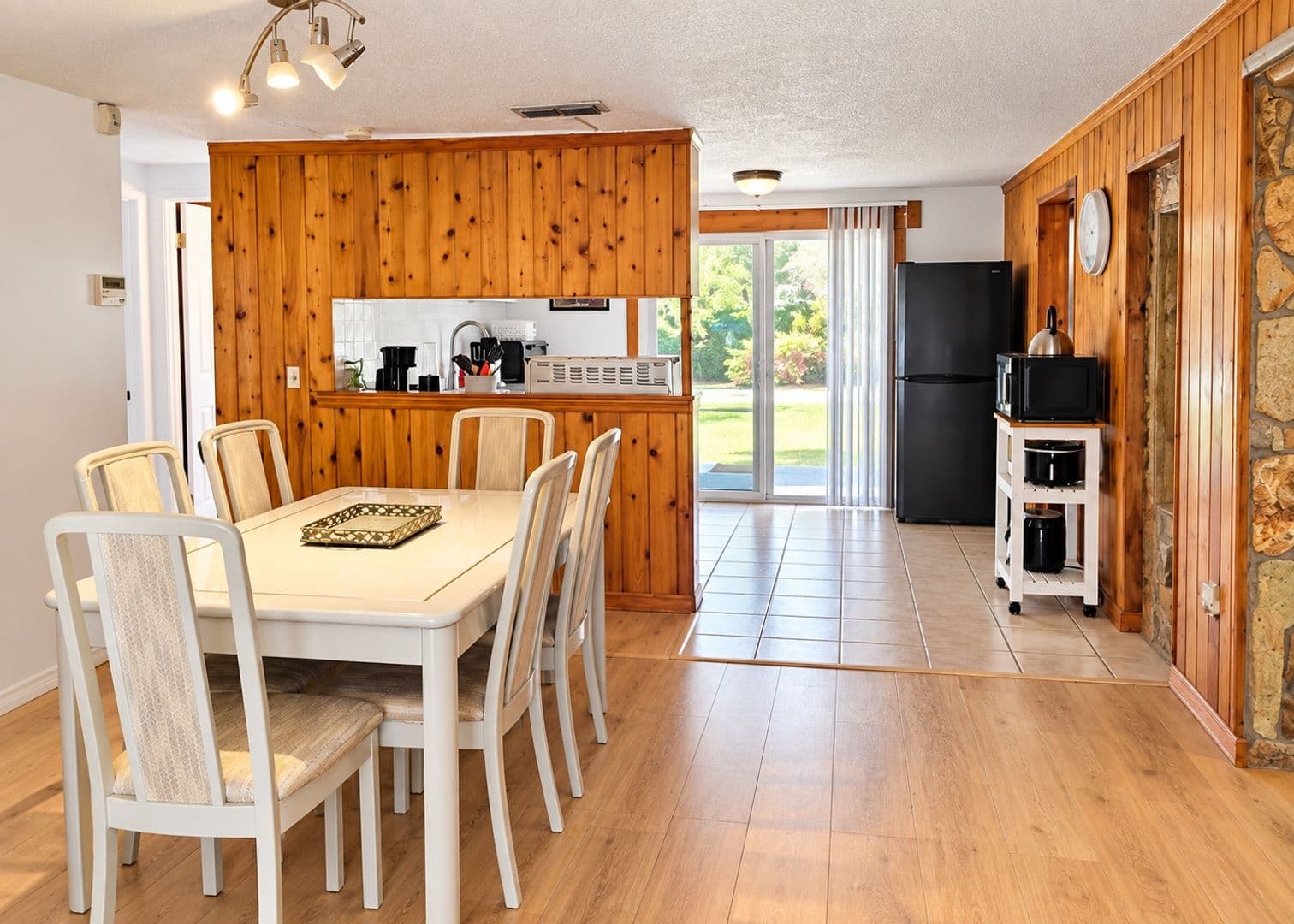 Hudson House: 14709 Fair Oak Way