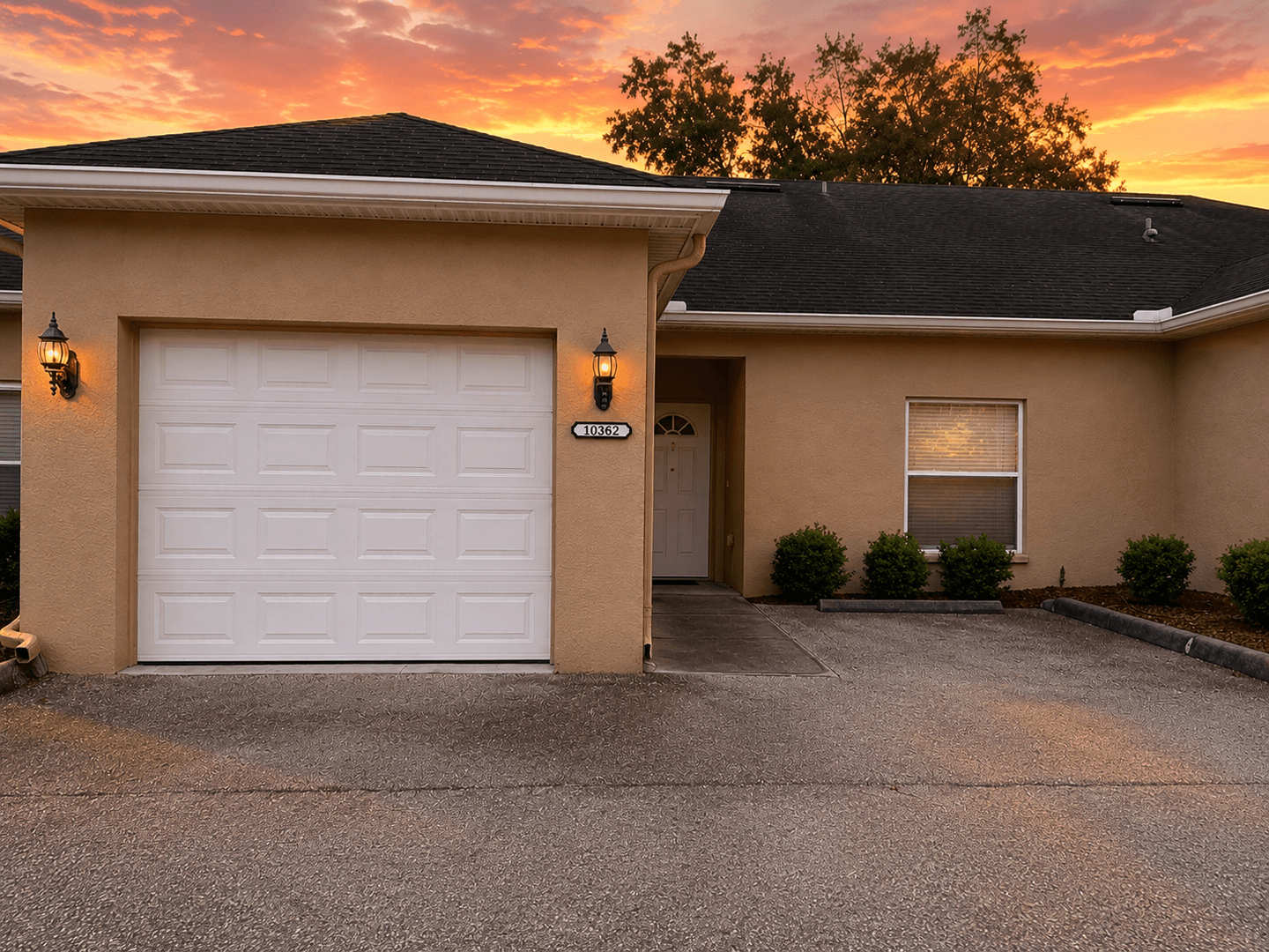 Spring Hill Condo: 10362 Chalmer Street