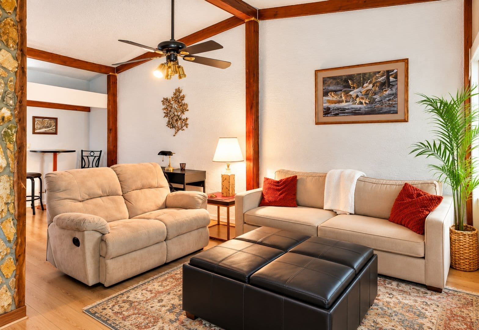Hudson House: 14709 Fair Oak Way