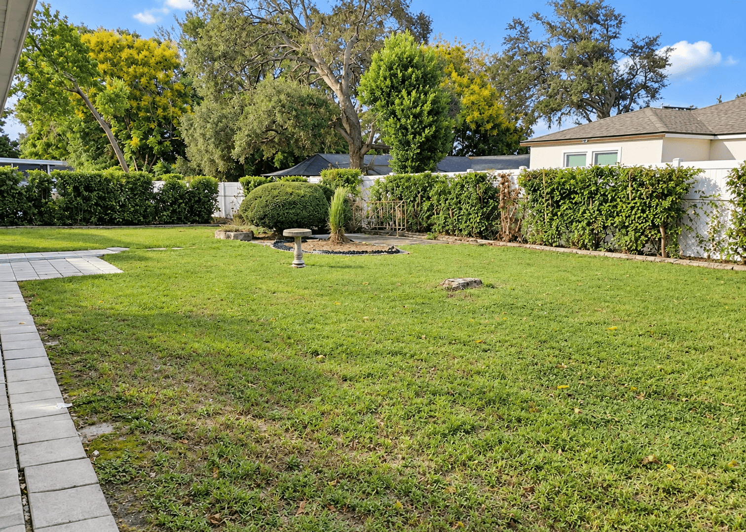 Spring hill House: 3026 Lackland Ave