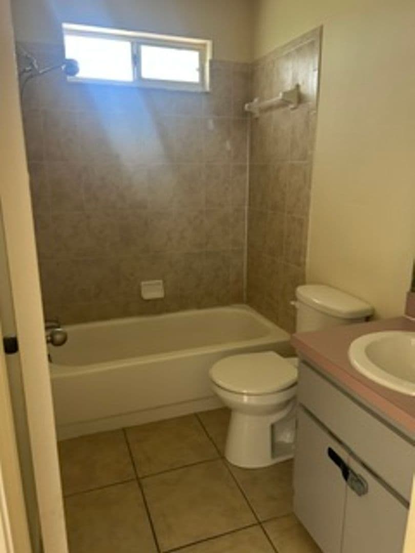 Spring Hill Townhome: 10567 Chalmer St