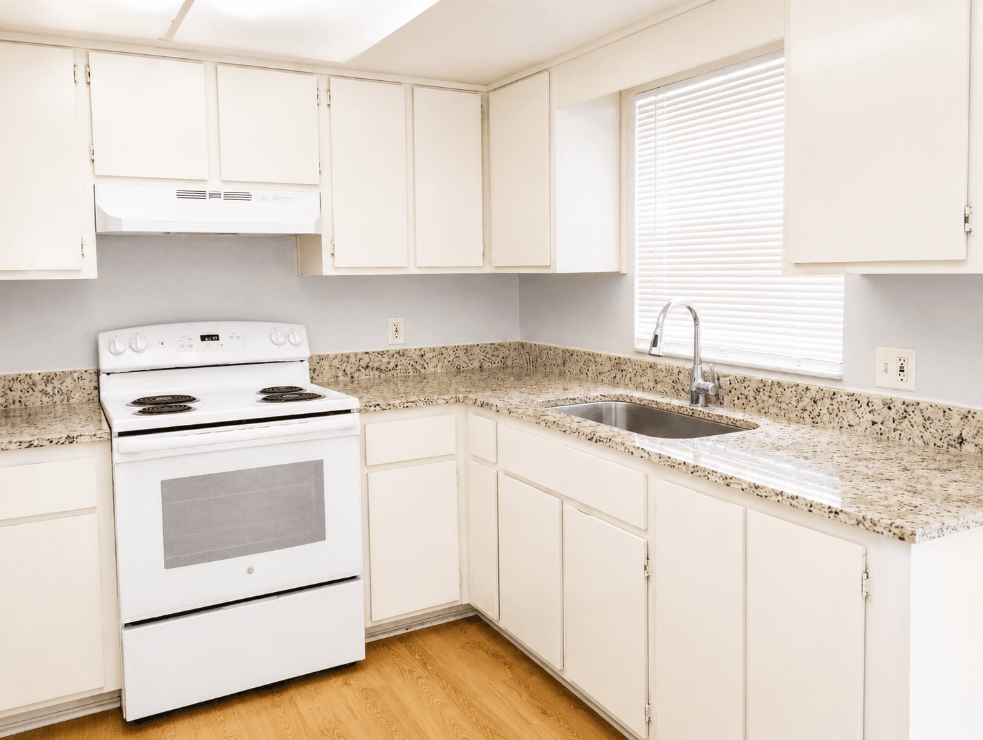 Spring Hill House: 1273 Sylvia Avenue