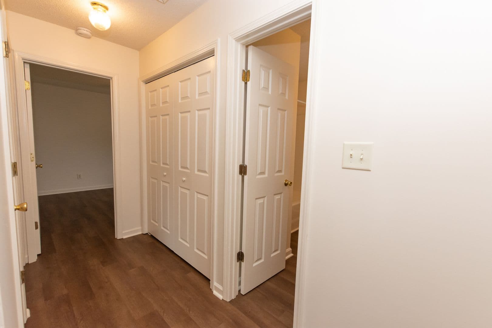 Jacksonville Apartment: 241 Lakewood Drive