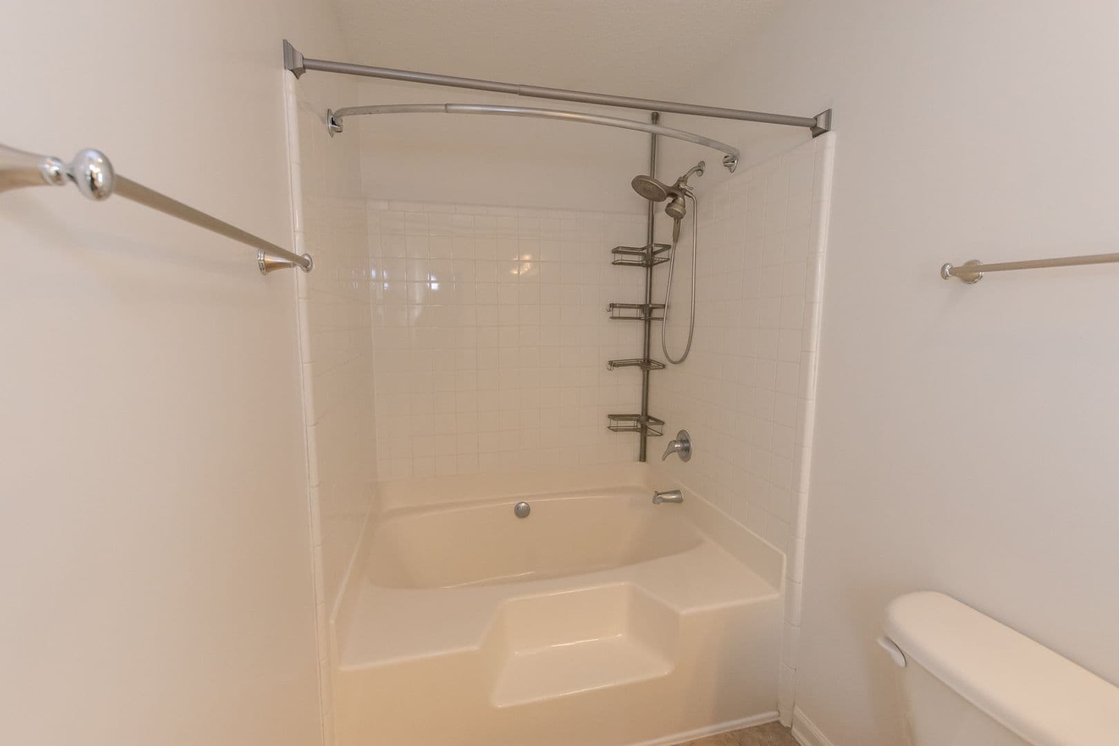 Maysville House: 116 Croaker Ln