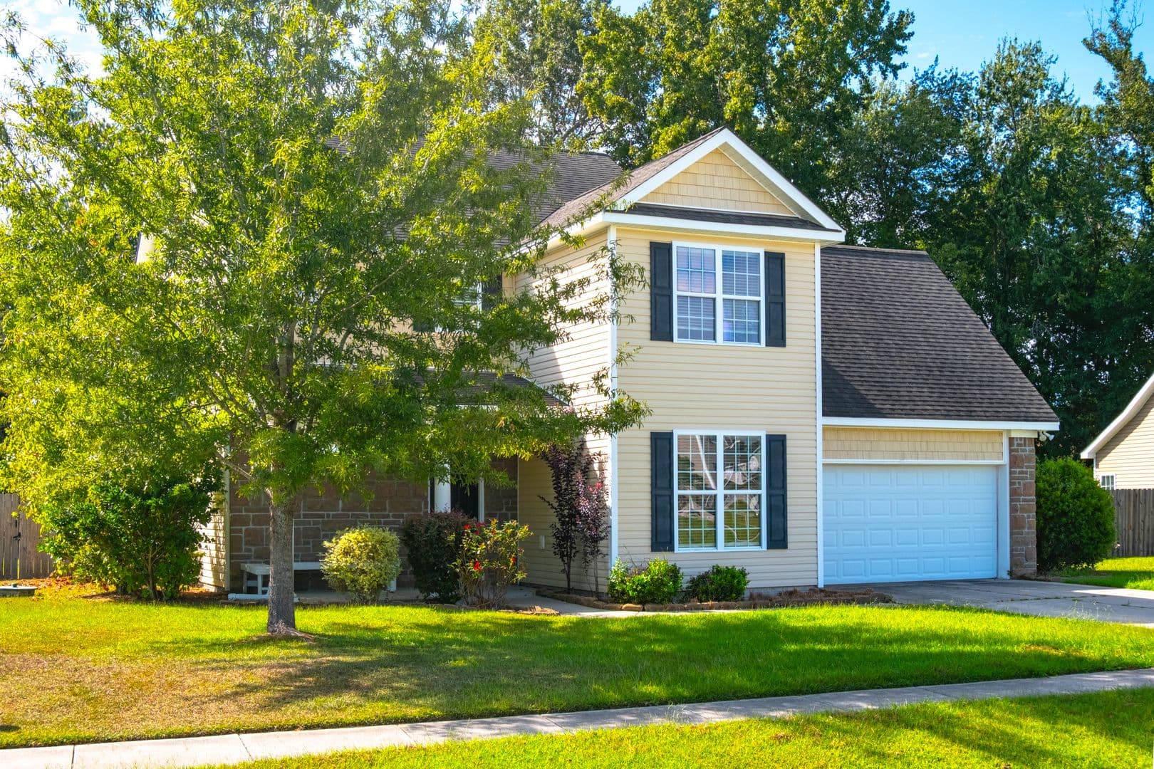 Jacksonville House: 222 Diamond Court
