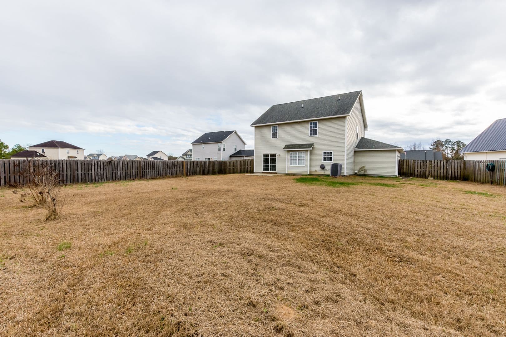 Maysville House: 116 Croaker Ln
