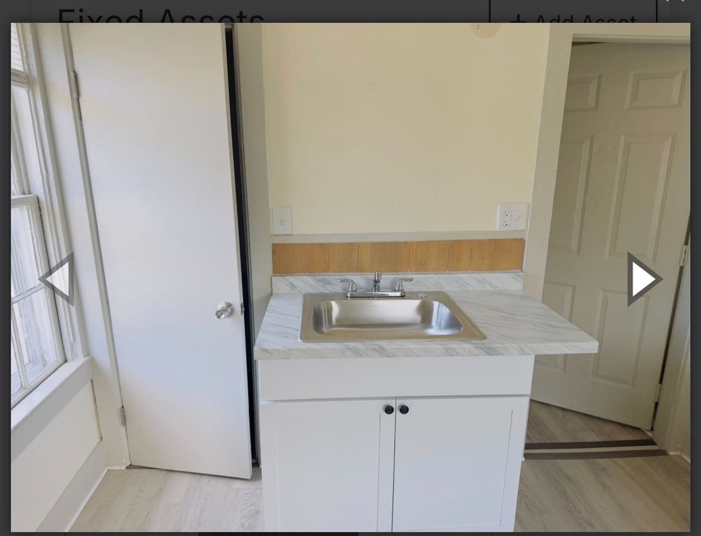 Bennington Apartment: 652 Main St