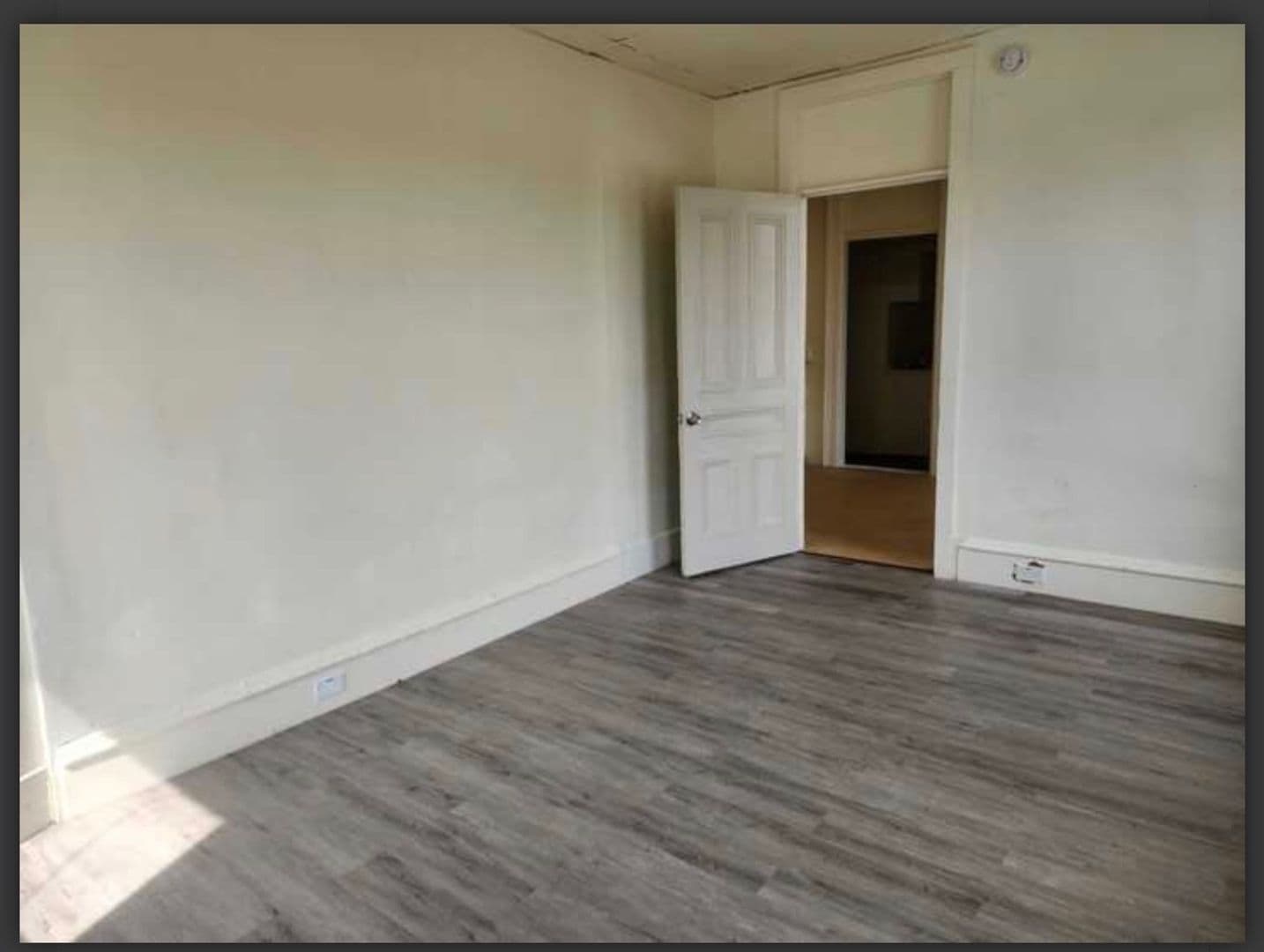 Bennington Apartment: 324 Pleasant Street