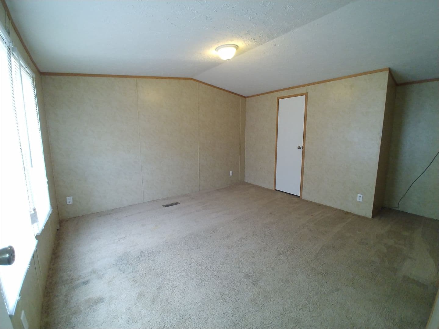 Siler City Apartment: Hampton Village