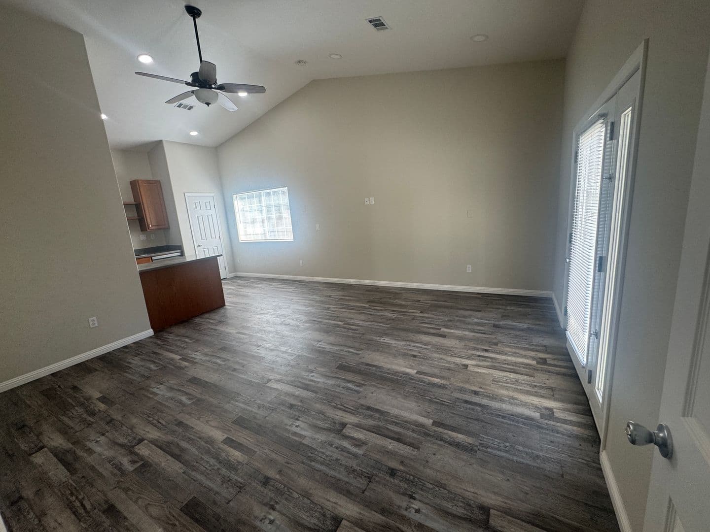 Templeton House: 1565 Shiloh Place