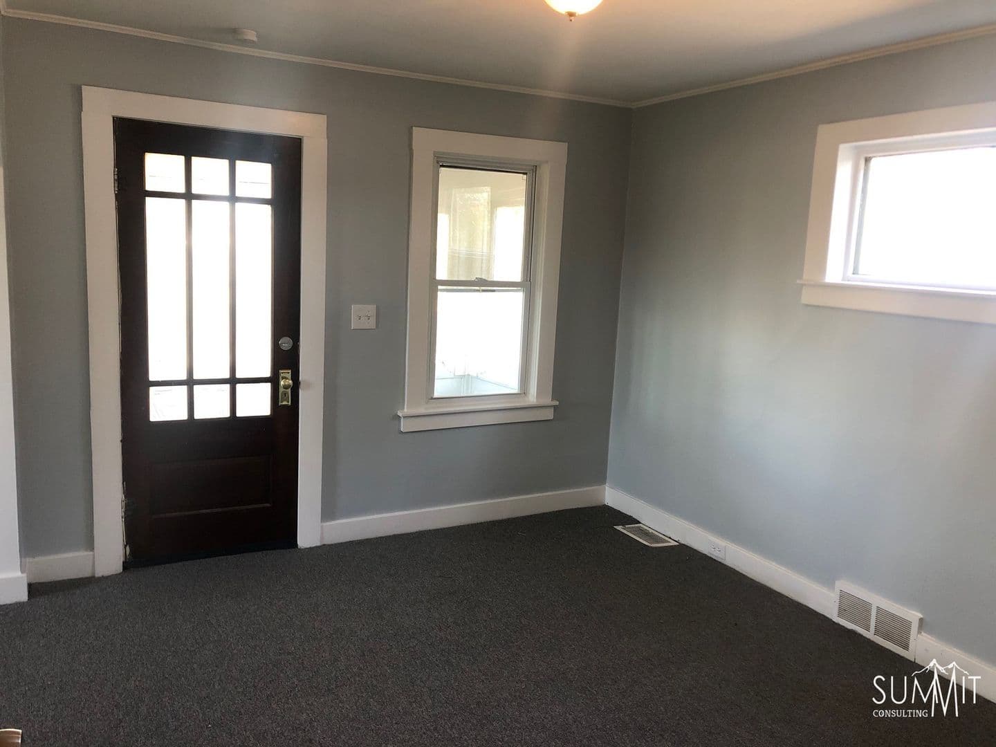 Centerline House: 6712 Braun *