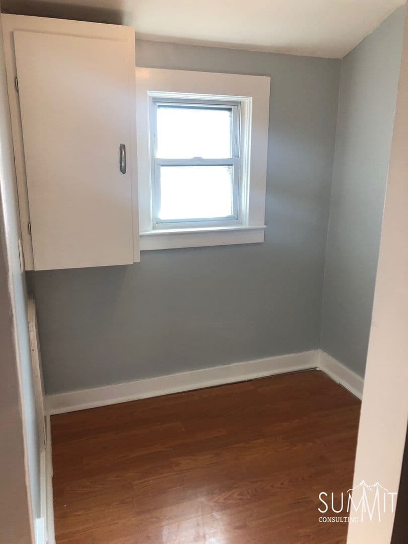 Centerline House: 6712 Braun *
