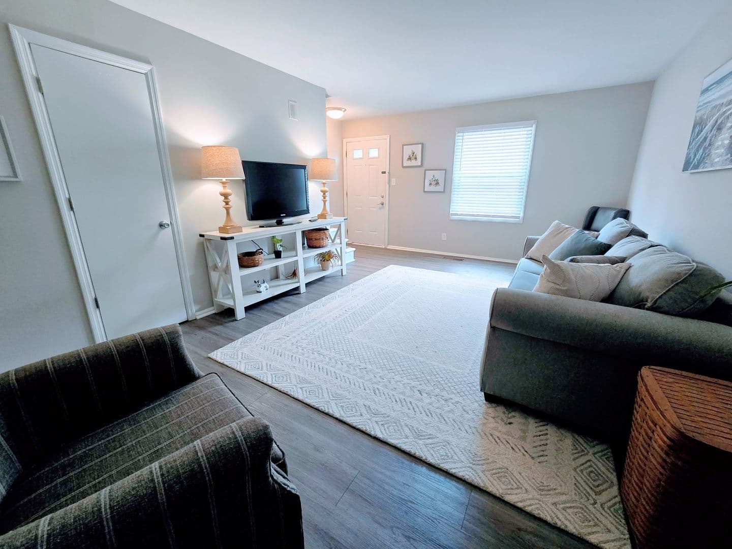 Carmel Apartment: 110 Bryn Mawr Ln