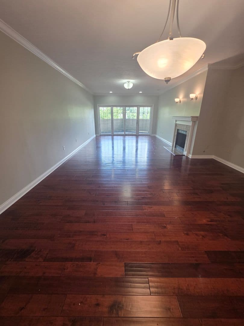 Indianapolis Apartment: 8555 One W Dr.