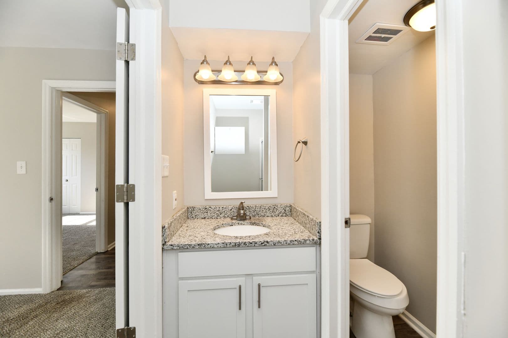 Carmel Apartment: 110 Bryn Mawr Ln
