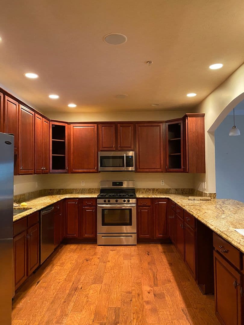 Indianapolis Apartment: 8555 One W Dr.
