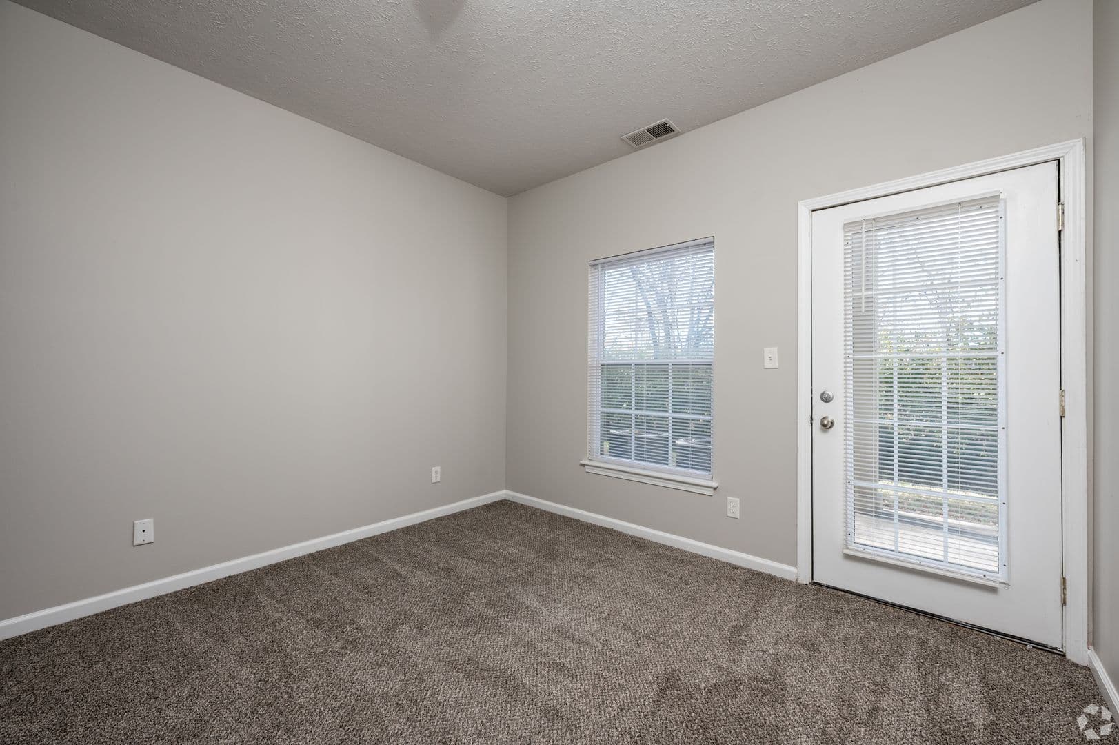 Indianapolis Apartment: 2602 Mansion Dr.