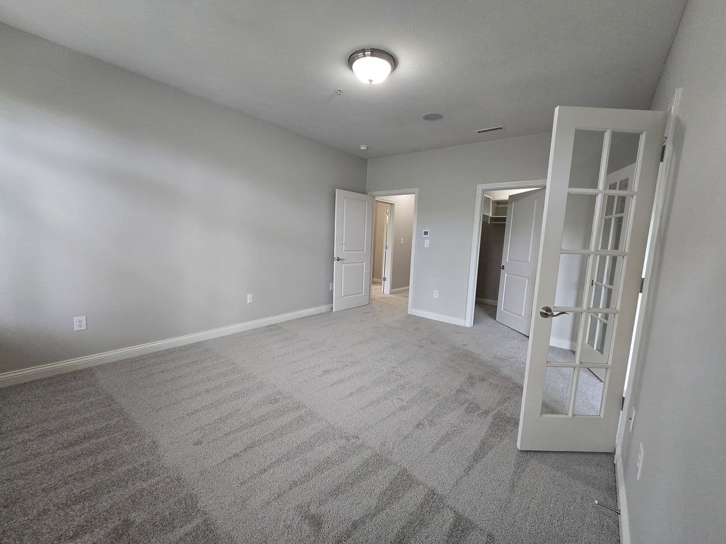 Indianapolis Apartment: 8555 One W Dr.