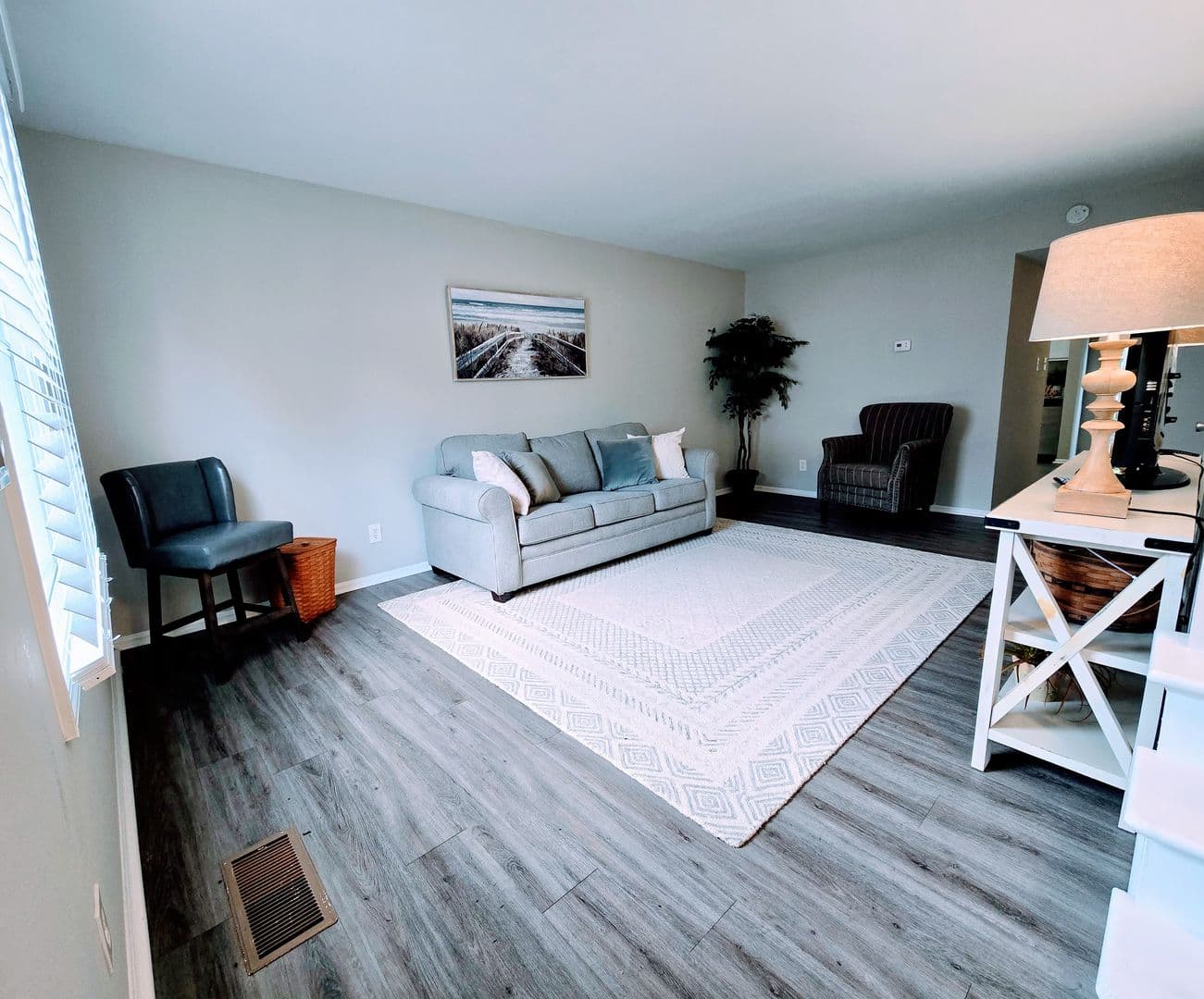 Carmel Apartment: 110 Bryn Mawr Ln