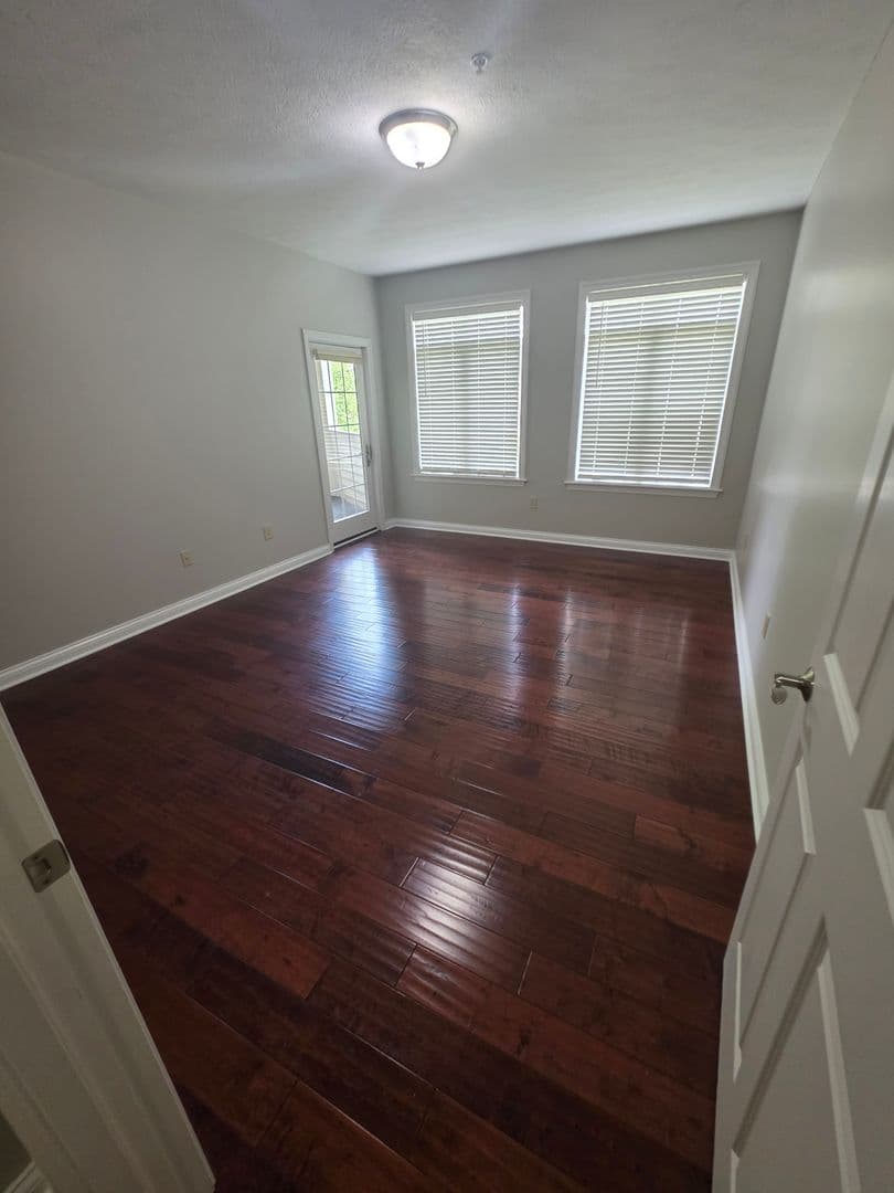 Indianapolis Apartment: 8555 One W Dr.