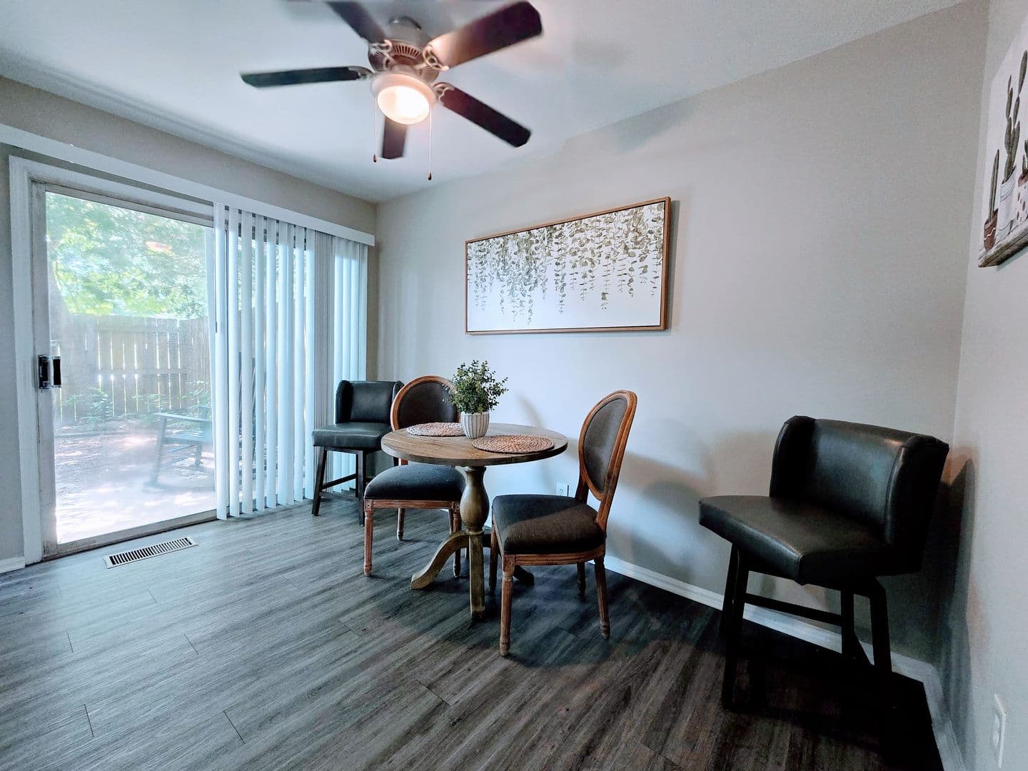 Carmel Apartment: 110 Bryn Mawr Ln