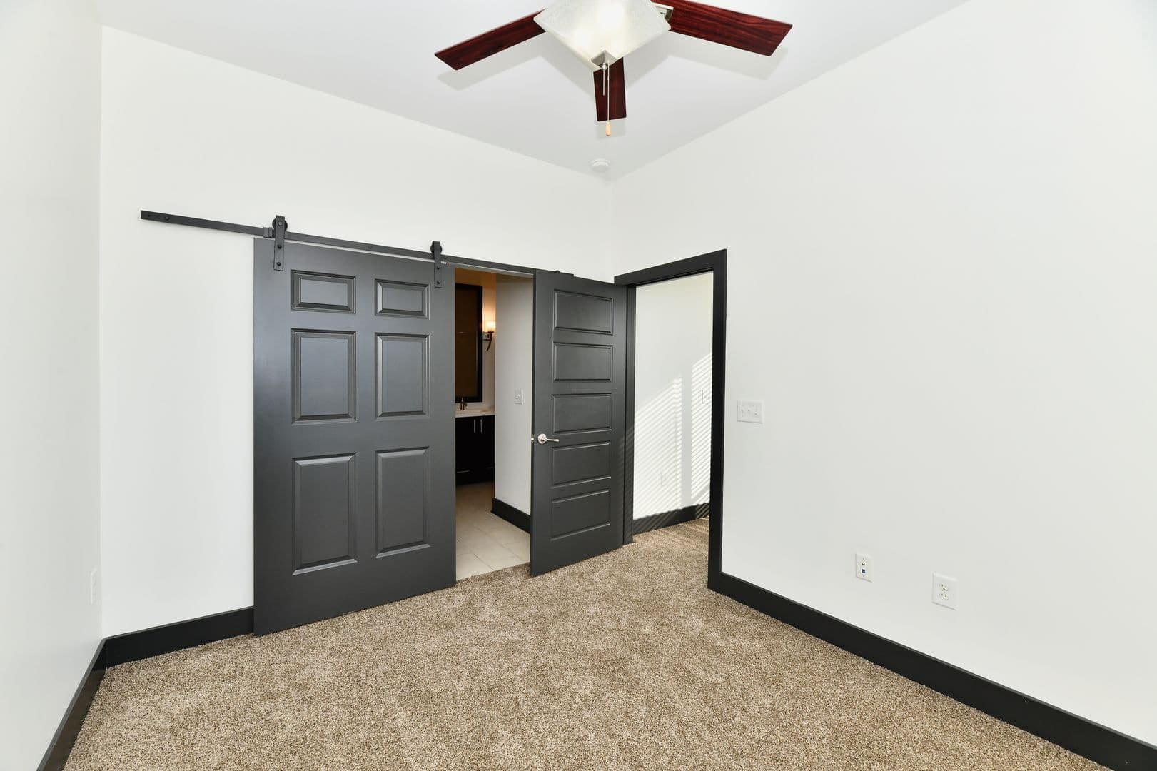 Carmel Apartment: 881 3rd Ave. SW