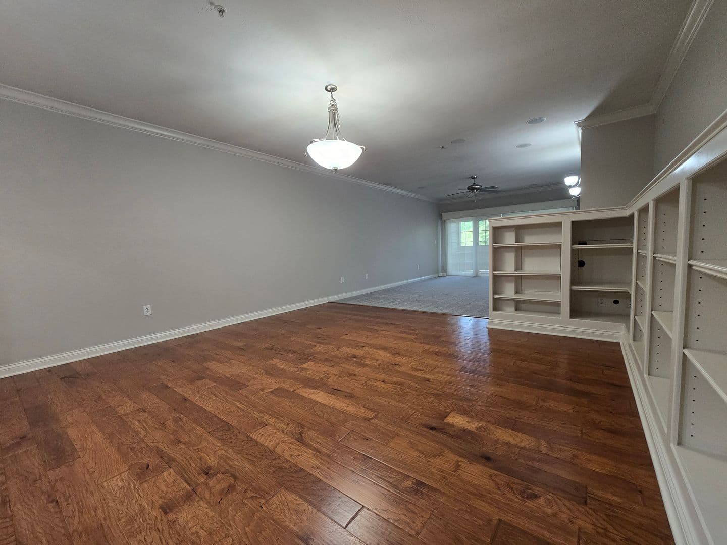 Indianapolis Apartment: 8555 One W Dr.