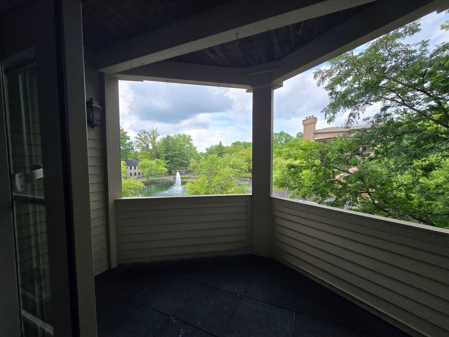 Indianapolis Apartment: 8555 One W Dr.